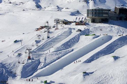 Albergue Snowfun Boardercamp Laax Ruschein Exterior foto